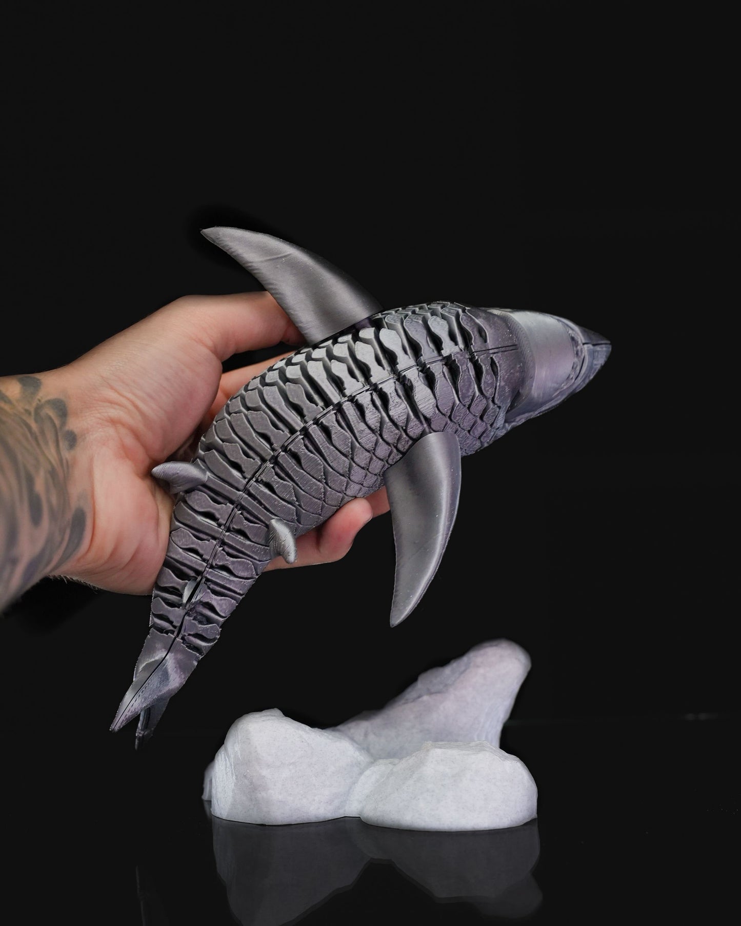 Articulated Shark Figurine - A Fin-tastic Gift for Shark Lovers
