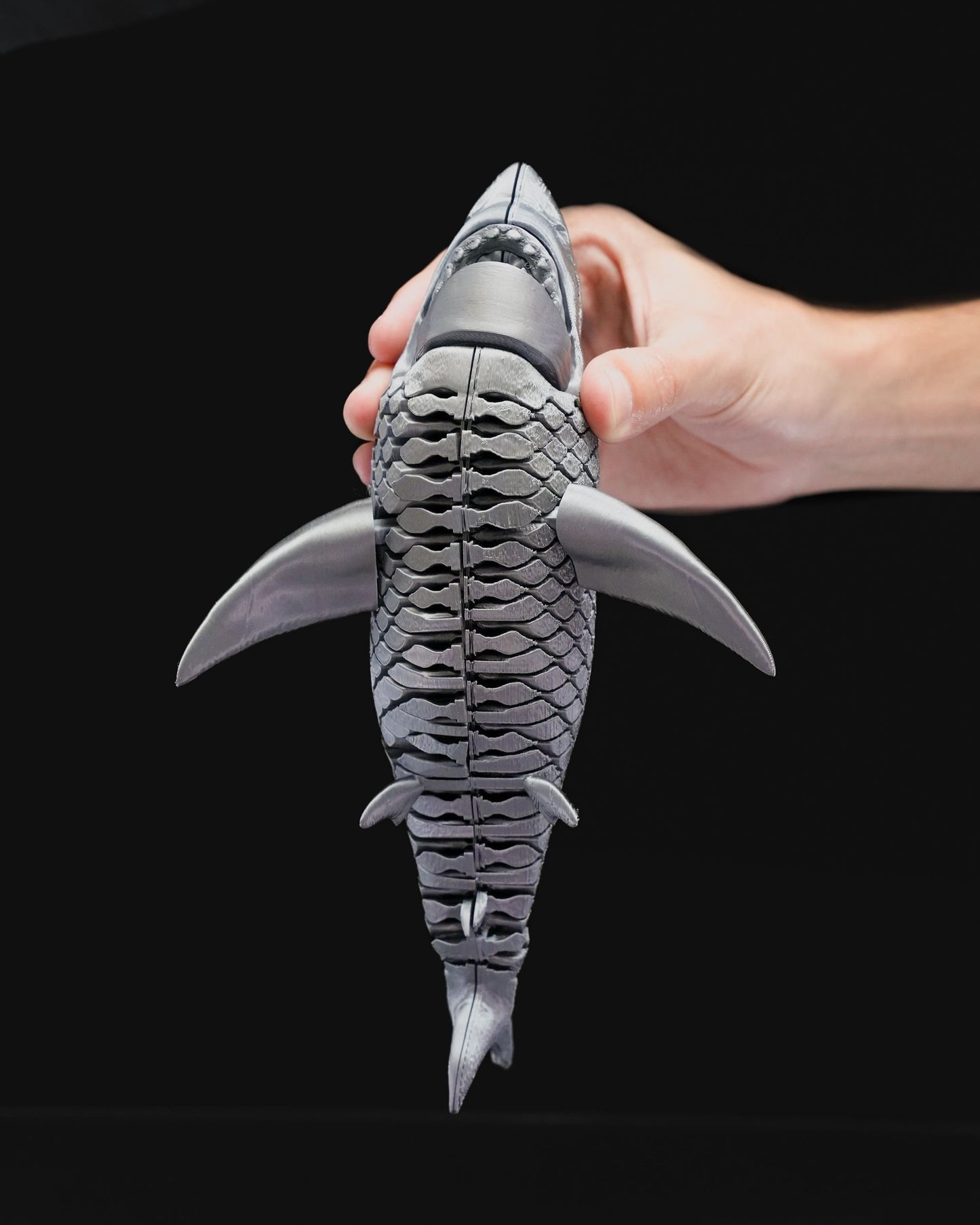 Articulated Shark Figurine - A Fin-tastic Gift for Shark Lovers